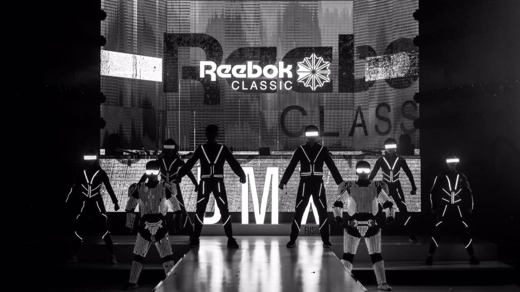 Reebok “DMX FUSION 未来再定义”发布会现场光影表演