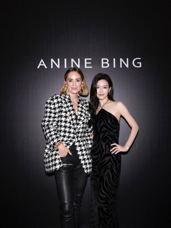 1. 品牌创始人兼首席创意官Anine Bing与演员文咏珊